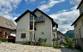 Julian Manor Apartments