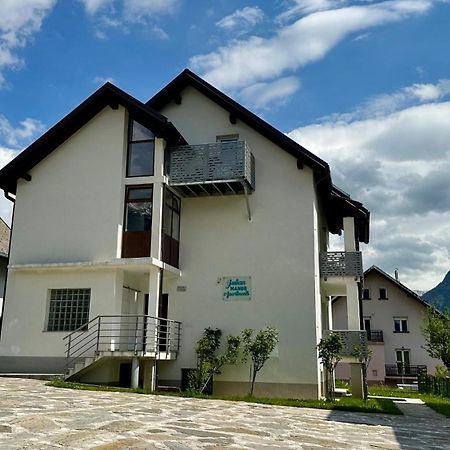 Julian Manor Apartments Bovec Exterior foto