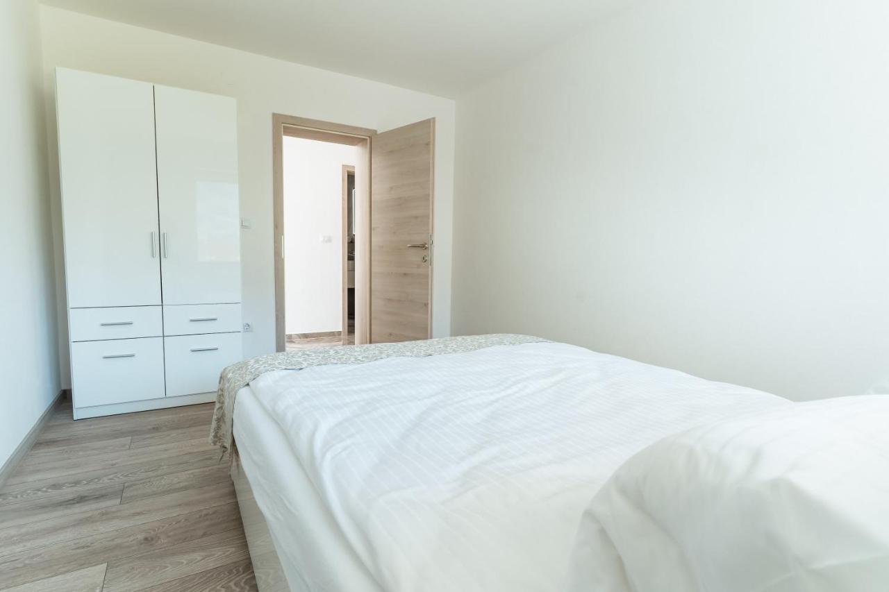 Julian Manor Apartments Bovec Exterior foto